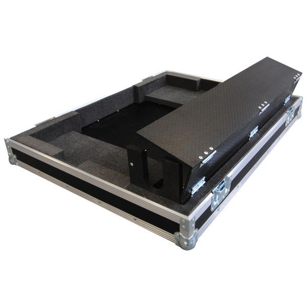 Yamaha TF5 Digital Mixer Flight Case With Dogbox And Castors